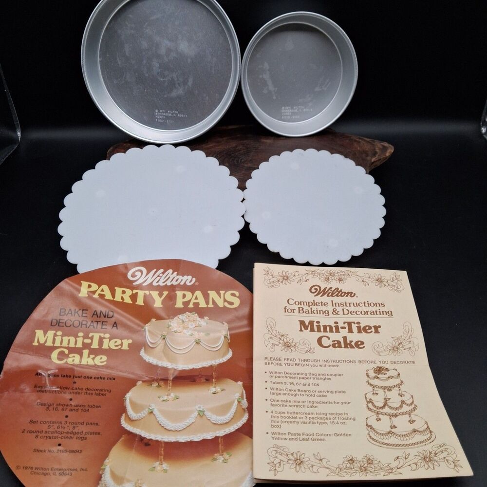 Vintage Wilton Cake Tiering Set 502-2103 & 301-9807 – Pans & Holders with Insert